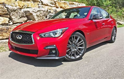 Infiniti Red Sport 400