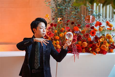 Magic Michel: Unravel Mysteries in One Click!