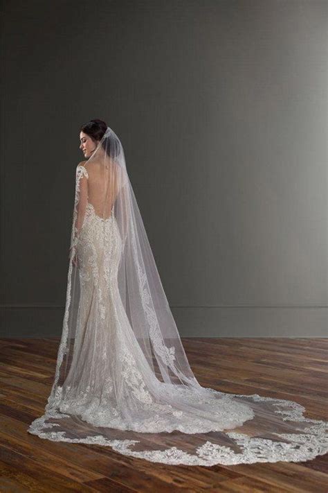 Martina Liana Veils