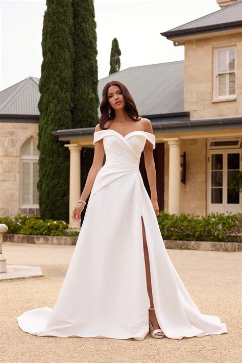Minimal Wedding Dress