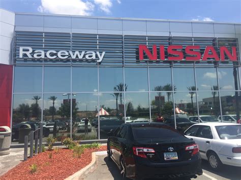 Raceway Nissan