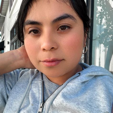 Reyna Cruz: Uncovering Untold Business Secrets