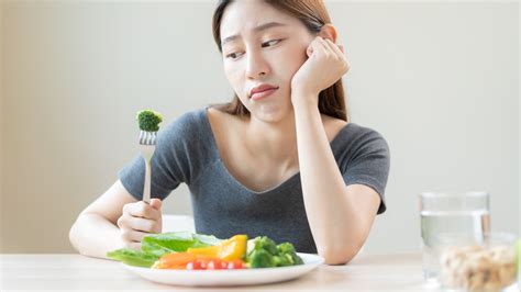 Hidden Signs Your Body Is Starving Even If Your Stomach Is Full