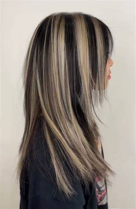 Skunk Hair